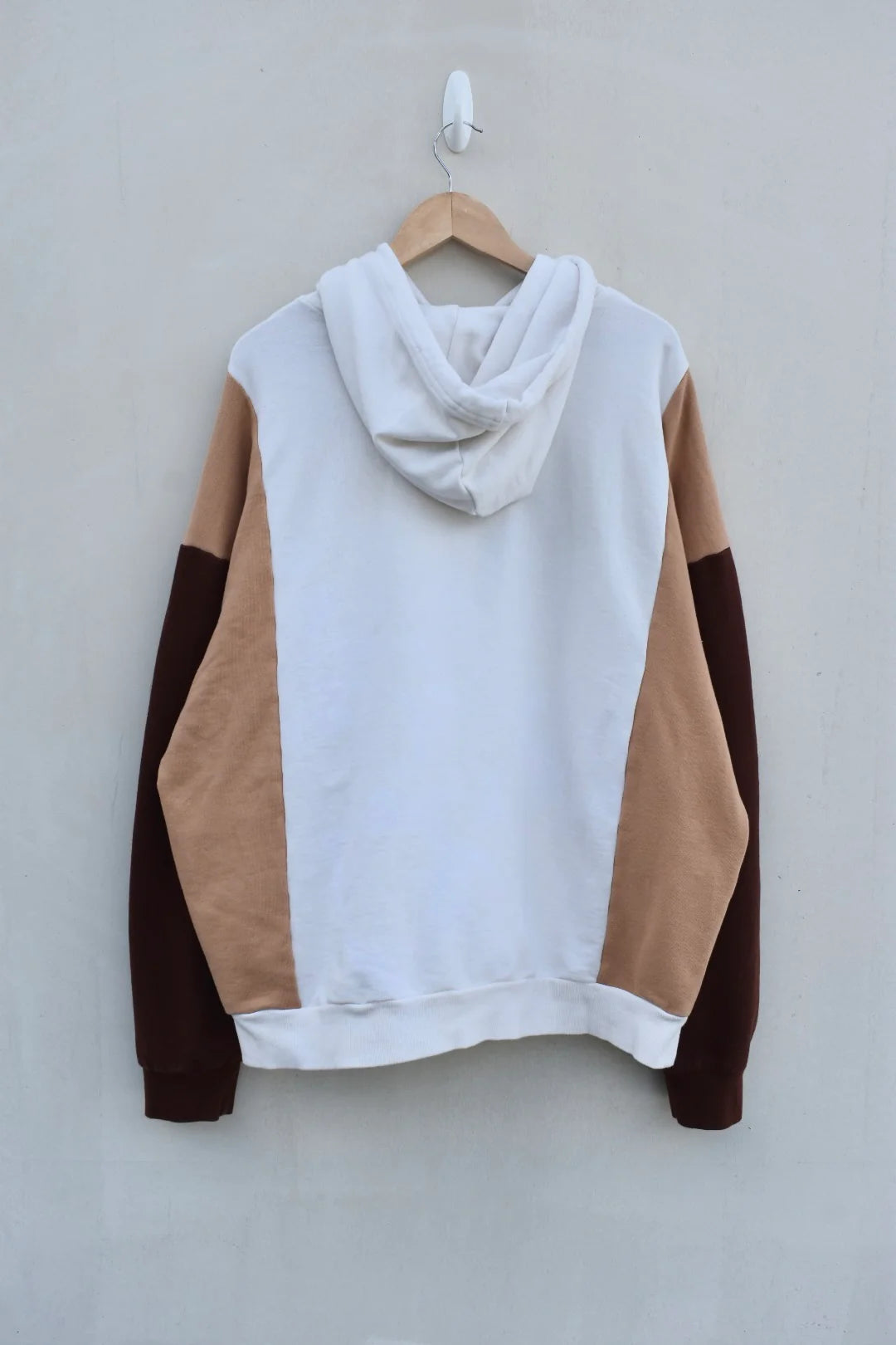MEZOTER “Bloom Vibe” Hoodie – Cream & Brown Flower Patch Oversized Sweatshirt
