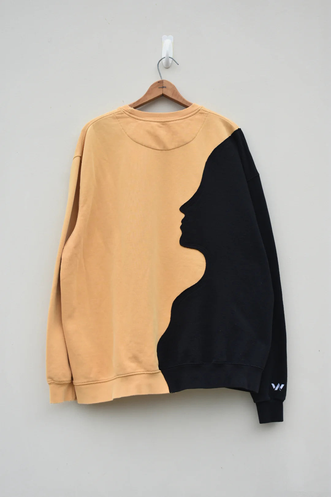 MEZOTER “Shadow Muse” Sweatshirt – Dual Tone Artistic Oversized Unisex Crewneck