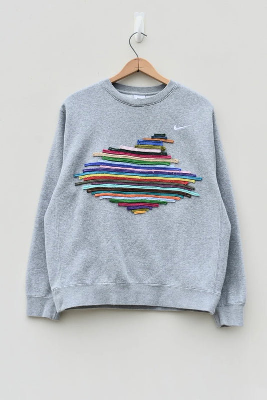 šMEZOTER āSpectrum Coreā Sweatshirt ā Unisex Minimal Grey Pullover with 3D Rainbow Design