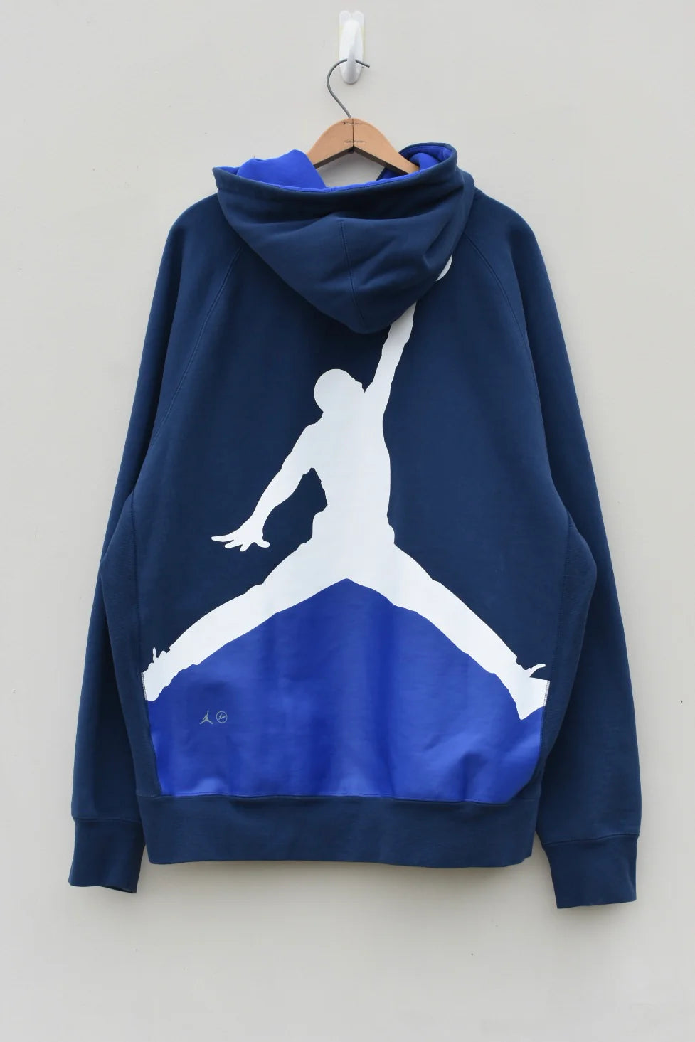 🏀MEZOTER “Sky Dunk” Oversized Hoodie – Bold Navy Blue Streetwear Pullover🏀