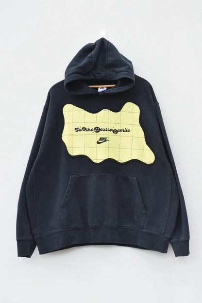 MEZOTER “Go The Extra Smile” Graphic Hoodie – Unisex Oversized Streetwear Pullover