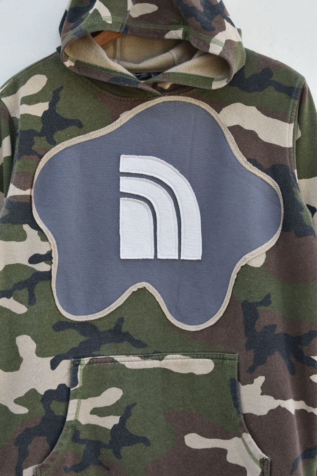 MEZOTER “Urban Camo Wave” Hoodie – Military Camouflage Hoodie with Grey Logo Patch